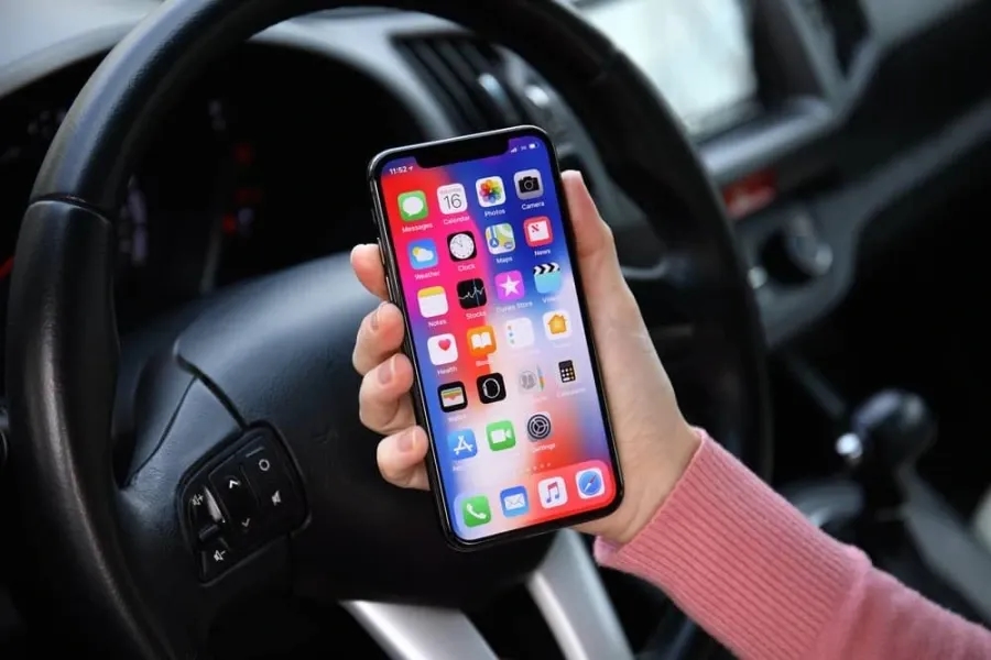 Smartphone_apple_for_PCO_Drivers