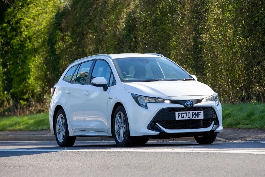 Toyota_Corolla_Hybrid