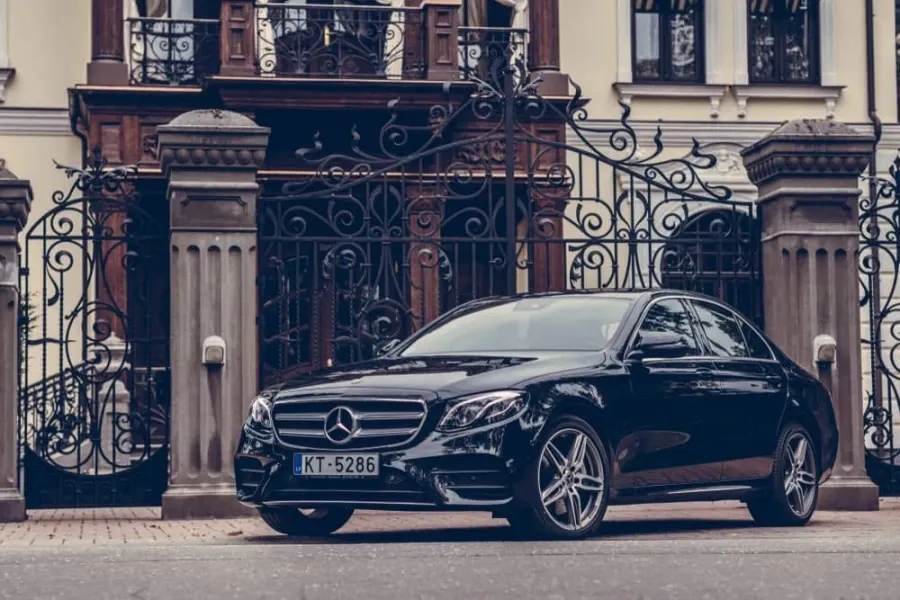 car_Mercedes_E_Class