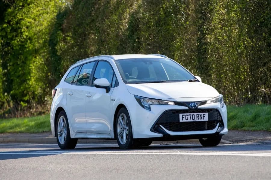 Toyota_Corolla_Hybrid