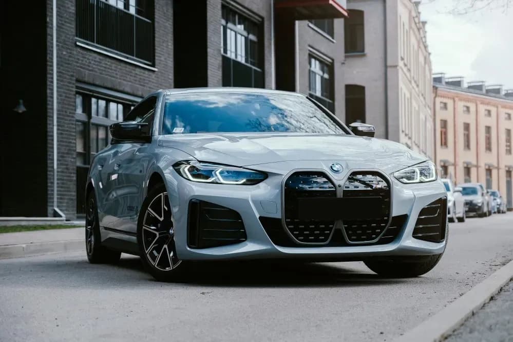 BMW i4 PCO hire is it worth it.webp