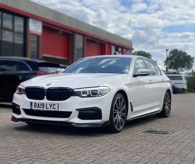 bmw series 5 uber executive.webp